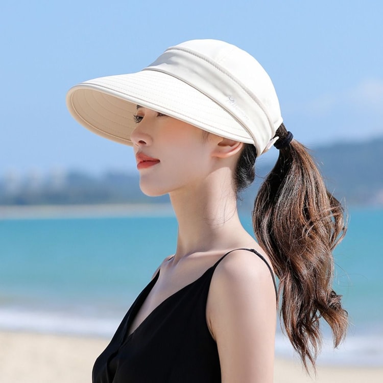 Wide Brim Foldable Summer Sun Hat – Adjustable Fit for Women